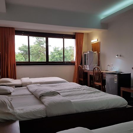 Bisu Hotel & Resorts Khed  Eksteriør bilde